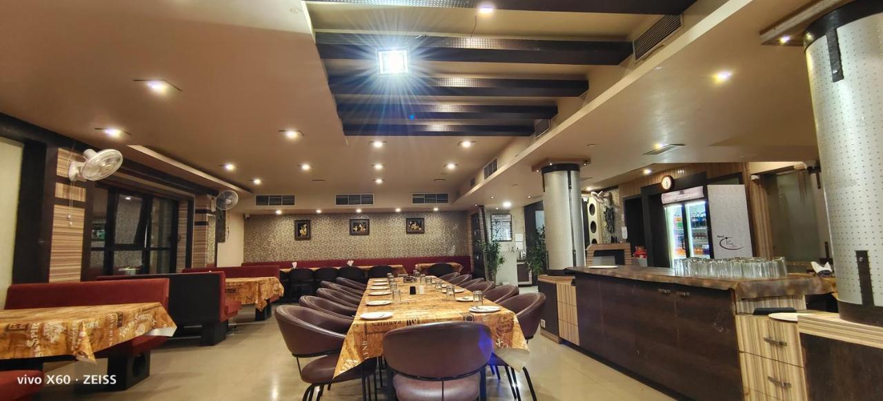 Hotel I C Inn Betul  Экстерьер фото